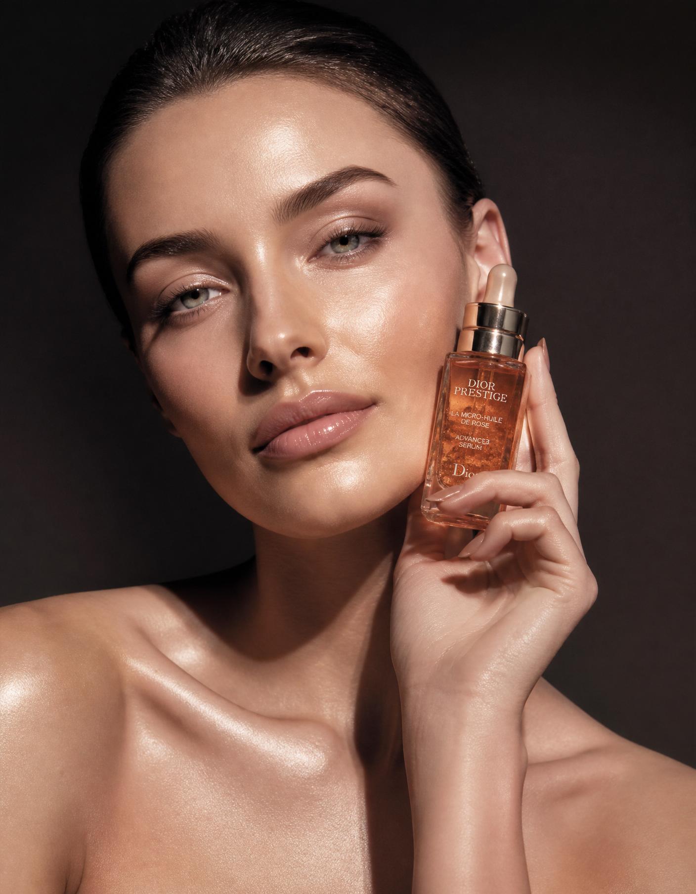 Model with luminous skin